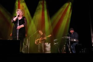 Věra Špinarová na svém koncertě v Opava-9.2. 2017. foto: fotogalerie Věra Špinarová