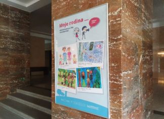 VÝSTAVA OBRÁZKŮ RODINY VE FOYER NOVÉ RADNICE