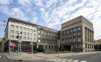 STAROSTOU MĚSTSKÉHO OBVODU MORAVSKÁ OSTRAVA A PŘÍVOZ JE PETR VESELKA