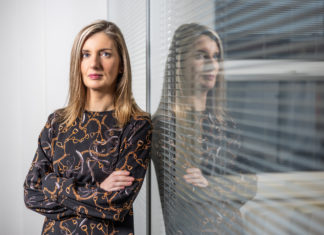 DÁMA MEZI STROJAŘI, KTERÁ VĚŘÍ V ENERGII OSTRAVY