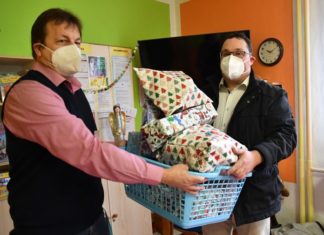 JEŽÍŠEK Z RADNICE NADĚLOVAL VÍCEKRÁT