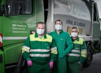 OSTRAVŠTÍ POPELÁŘI SE NEZASTAVÍ ANI O VÁNOCÍCH