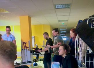 Městská nemocnice Ostrava má nové motivační náborové video, komentář k němu namluvil Martin Stránský