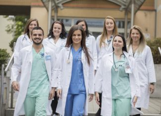 Volná místa pro absolventy, zájem má interna, chirurgie i další obory