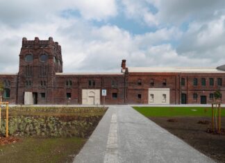 Cenu Ministerstva kultury za výtvarné umění získal ředitel ostravské galerie PLATO Marek Pokorný