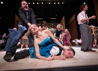 HOŘÍ, MÁ PANENKO! DIVADLO JIŘÍHO MYRONA SE STANE DĚJIŠTĚM PLESU POŽÁRNÍKŮ S TOMBOLOU, VOLBOU KRÁLOVNY KRÁSY I POŘÁDNÝM OHNĚM!