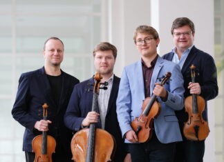 Janáčkova filharmonie Ostrava přináší díla českých mistrů: Dvořáka i Myslivečka a další vystoupení vycházejících hvězd