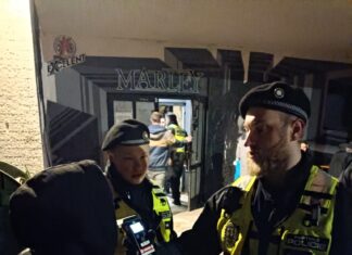 O víkendu na Stodolní proběhla další kontrola zaměřená na konzumaci alkoholu mladistvými