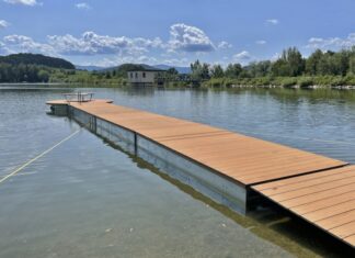 NÁVŠTĚVNÍKŮM VĚTŘKOVICKÉ PŘEHRADY ZPŘÍJEMNÍ POBYT NOVÉ PLOVOUCÍ MOLO