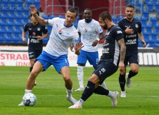 Vyloučení a remíza: Baník – Slovácko 0:0