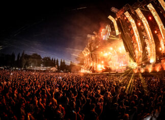 Páteční program festivalu Beats for Love si užívalo 38 tisíc lidí