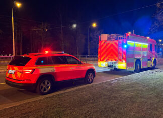 Požár bytu v Ostravě-Porubě vznikl od svíčky, včasnou pomoc přivolal autonomní hlásič