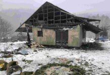 Požár chatky způsobil škodu za 2 mil. korun. Lidé z ní včas utekli