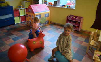 Školka se zvířaty přijímá děti