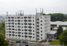 Budova internátu v areálu FN Ostrava dostala nový kabát