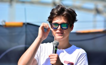 Zpěvák Mikuláš Hrbáček pokřtí debutový singl ve své rodné Ostravě