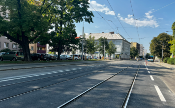 NA MODERNIZOVANOU TRAŤ V CENTRU OSTRAVY SE VRACEJÍ TRAMVAJE