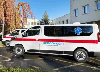 Městská nemocnice Ostrava začíná převážet pacienty novými sanitkami