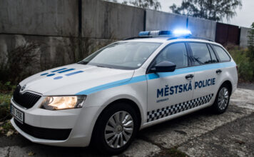 Úsměvné chvíle, jež dokázaly rozzářit tváře strážníků. Kuriozity z linky