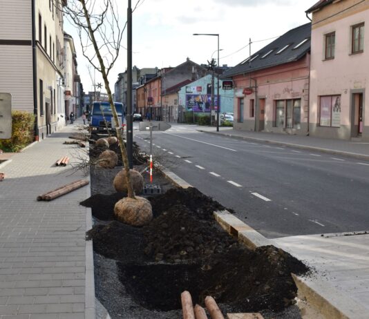 Práce na ulici Přemyslovců spějí do finále, zítra bude komunikace zprovozněna pro městskou hromadnou dopravu