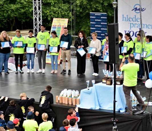 A komu pomáháte vy?