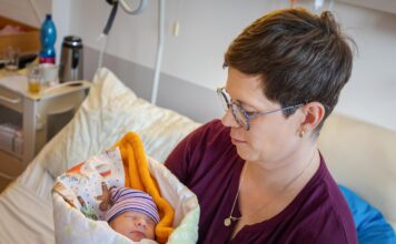 První miminka letošního roku v Ostravě jsou Madlenka a Olívie