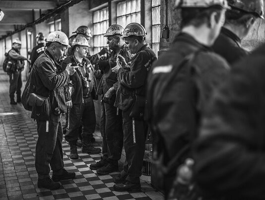 Ostravskou katedrálou zazní hornická hymna. Slavnostní ceremoniál Poslední vozík – hold havířům.
