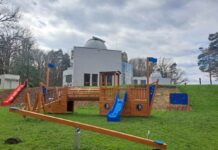 Planetárium Ostrava otevírá nové dětské hřiště a zve na premiéru filmu Kosmické zoo.