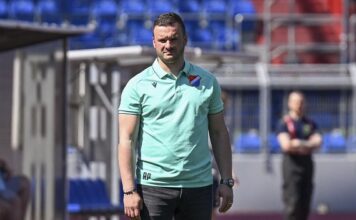 Robert Pištěk pokračuje u béčka