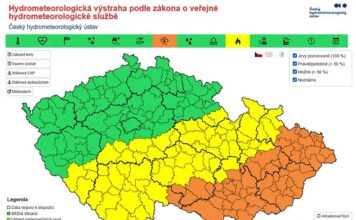 Moravskoslezský kraj zasáhnou velmi silné bouřky. Meteorologové zpřísnili výstrahu